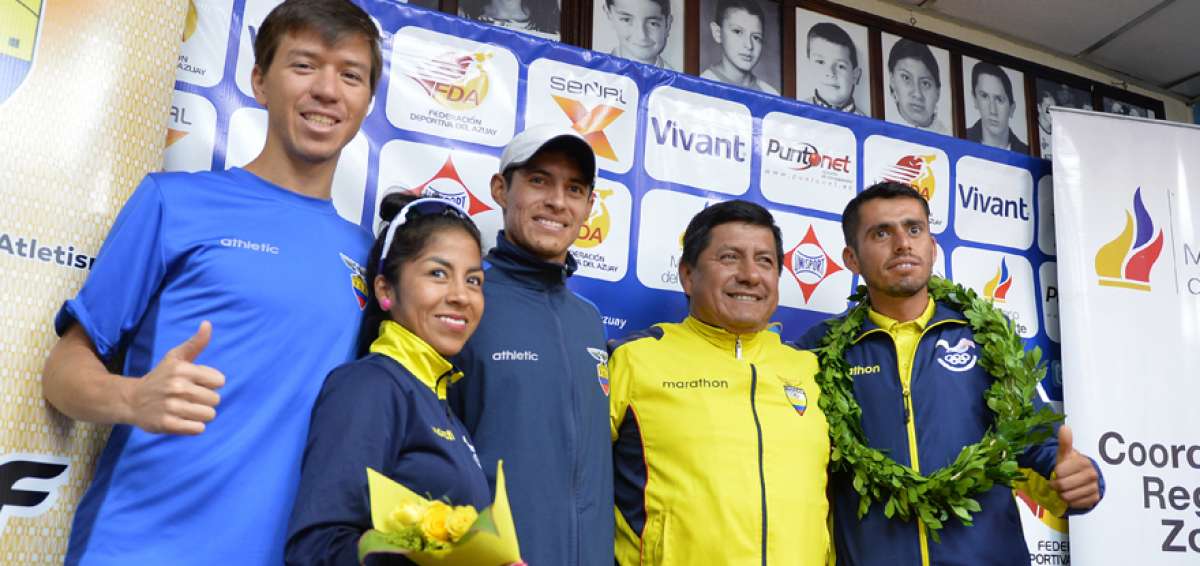 Los atletas llegaron hasta la Federaci&oacute;n Deportiva del Azuay para recibir un homenaje tras el triunfo obtenido el &uacute;ltimo fin de semana en Lima-Per&uacute;