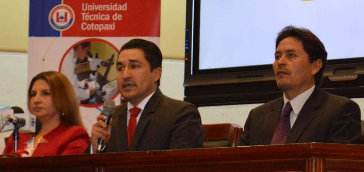 Rector de la UTC rechaza las declaraciones de Ren&eacute; Ram&iacute;rez
