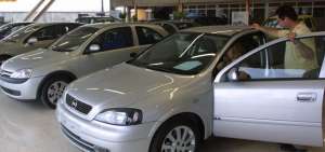 Ensambladoras vendieron 43.418 autos en 2015