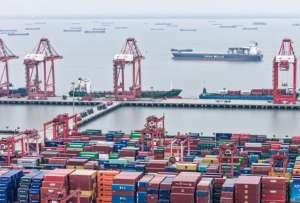 China aprob&oacute; el XV Plan Quinquenal hasta 2030.  