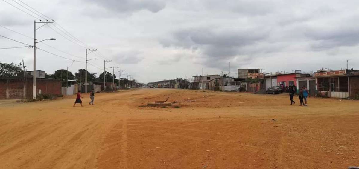 En esta zona de Dur&aacute;n vive la v&iacute;ctima y las supuestas agresoras. A la izq. Coop.5 de Junio y al frente la Oramas G.