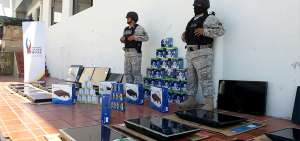 En Tulc&aacute;n se desarroll&oacute; una rueda de prensa sobre la aprehensi&oacute;n de mercader&iacute;a por m&aacute;s de US $30.000.