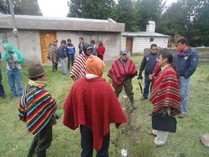 La comunidad tiene alrededor de 500 habitantes todos ellos dedicados a la agricultura, aunque la mayor parte de sus tierras son pajonales ya que est&aacute; muy cerca de los p&aacute;ramos de Atillo. Foto: Elizabeth Maggi