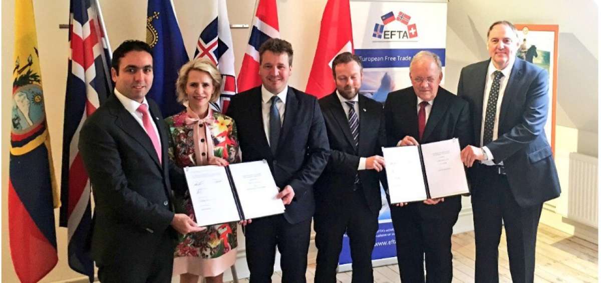 El ministro de Comercio Exterior, Pablo Campana (primero de la izquierda) junto a las autoridades de EFTA. 