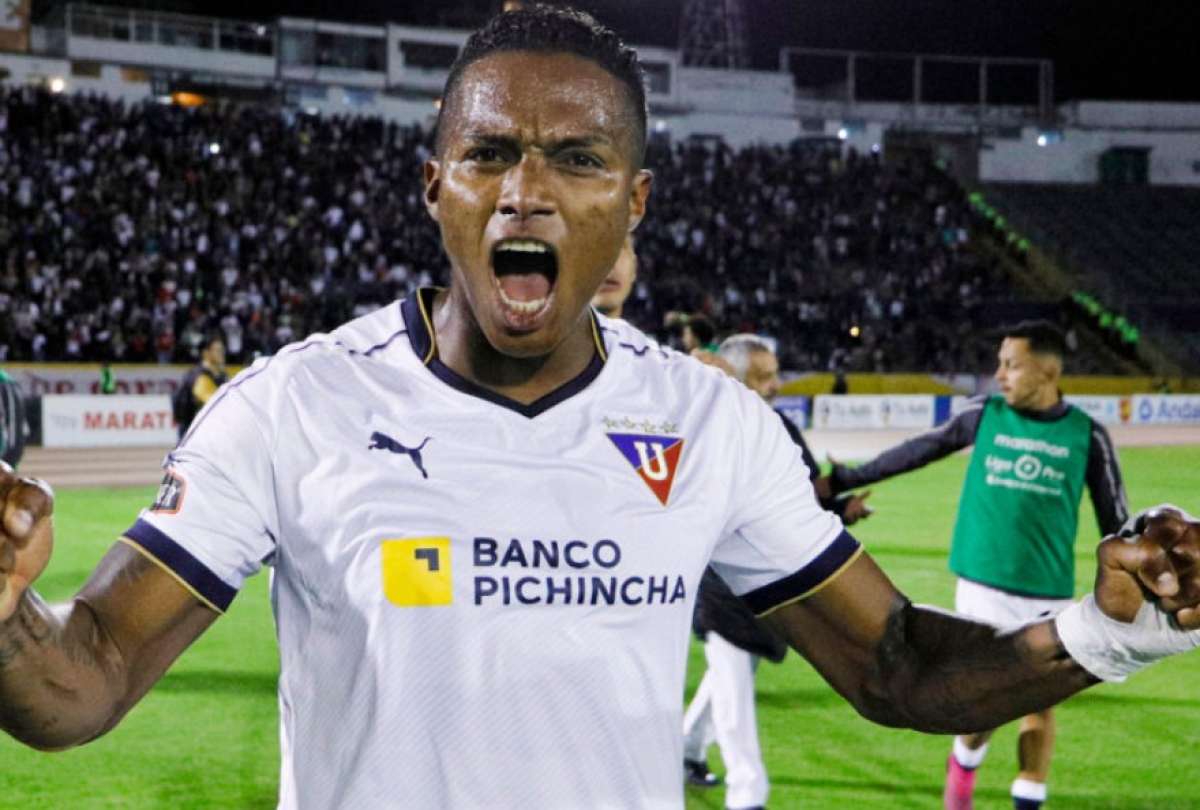 Antonio Valencia decidió jugar por Liga de Quito en lugar de El Nacional.
