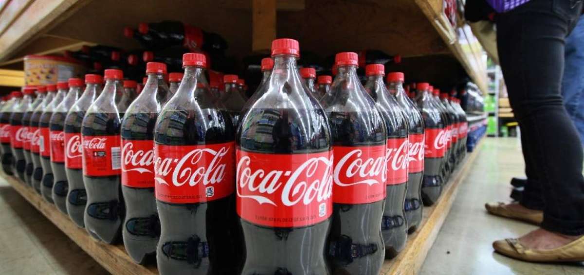 Reino Unido gravar&aacute; los refrescos para combatir la obesidad