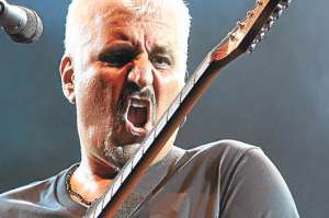 N&aacute;poles pierde a su &lsquo;bluesman&rsquo; (Video)