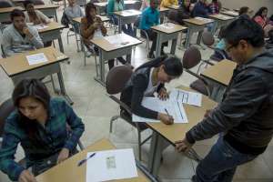 El Ceaaces dispuso 8 sedes en todo el pa&iacute;s para la evaluaci&oacute;n. Foto: Fernando Sandoval / EL TEL&Eacute;GRAFO