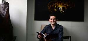 El escritor mexicano Horacio Saavedra estuvo de visita por Ecuador para dar un taller de novela y promover su obra La nueva mulata de C&oacute;rdoba. 