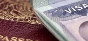 Ecuador exige visa a los viajeros de 12 naciones