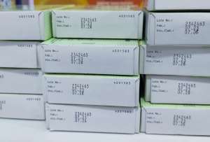 Una farmacia ubicada al sur de Quito fue clausurada tras detectar la venta de medicamentos caducados. 
