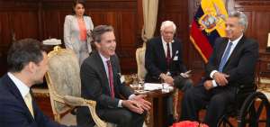 David Kaye y el presidente Len&iacute;n Moreno dialogaron durante cerca de 40 minutos sobre las reformas a la Ley de Comunicaci&oacute;n.