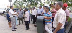 Un grupo de ca&ntilde;icultores se concentr&oacute; ayer en las afueras del Gobierno Zonal para solicitar que las autoridades apoyen la producci&oacute;n nacional.
