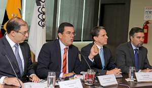 Los empresarios mantuvieron una reuni&oacute;n el pasado jueves en el Puerto Principal. Foto: Tomada de Andes