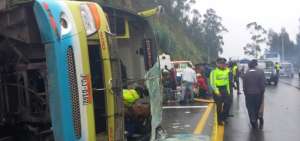 Tres muertos en accidente de tr&aacute;nsito en v&iacute;a Al&oacute;ag