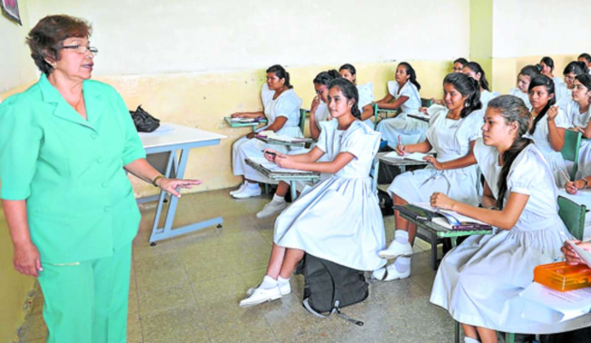 El convenio para mejorar el ingl&eacute;s de los docentes contempla becas de estudios. Luego los maestros se reinsertar&aacute;n a sus labores en los planteles. Foto: Archivo / El Tel&eacute;grafo