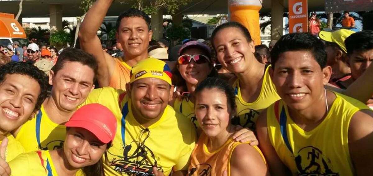 Joffre Pincay (primero de derecha a izquierda) correr&aacute; junto con Luis Garc&iacute;a, ambos del grupo Fasr Running Gye.