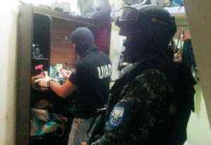 Los agentes de la Polic&iacute;a realizaron en total 74 allanamientos. Foto: Ministerio del Interior 