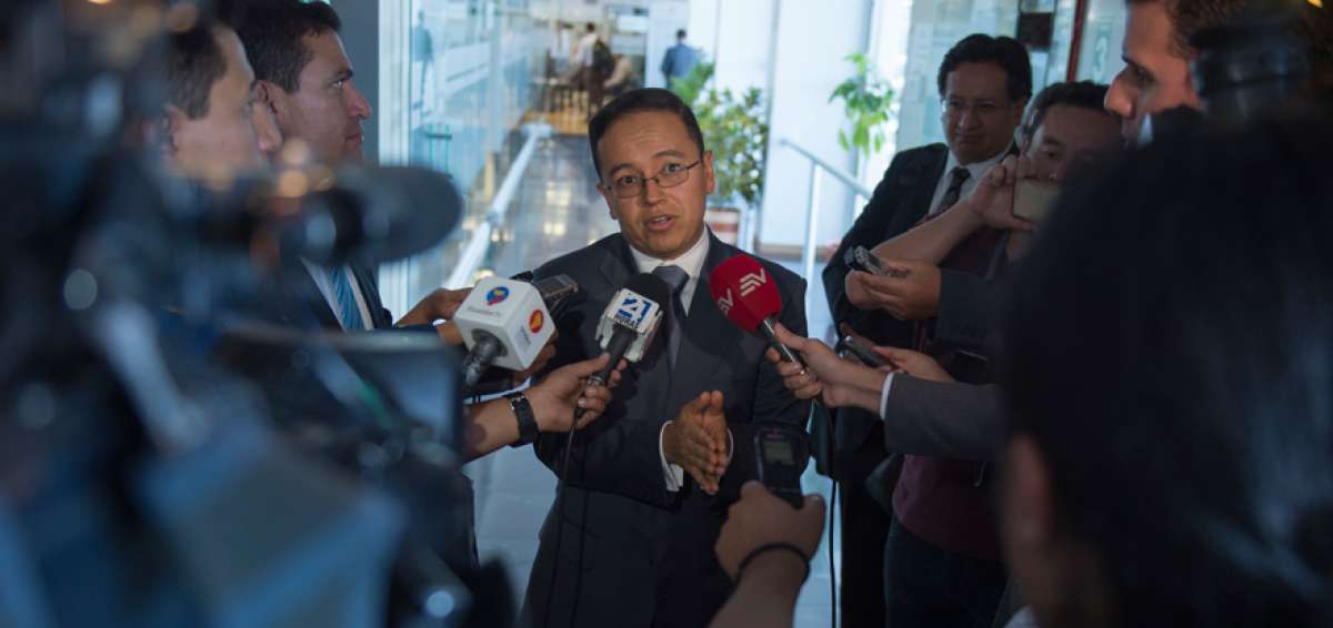 El ministro de la Pol&iacute;tica Econ&oacute;mica, Patricio Rivera, explic&oacute; la composici&oacute;n del endeudamiento de Ecuador.