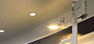 Los postes de luz de la metr&oacute;poli captan v&iacute;deos y audios. Los veh&iacute;culos tambi&eacute;n pueden conectarse y cargar energ&iacute;a.