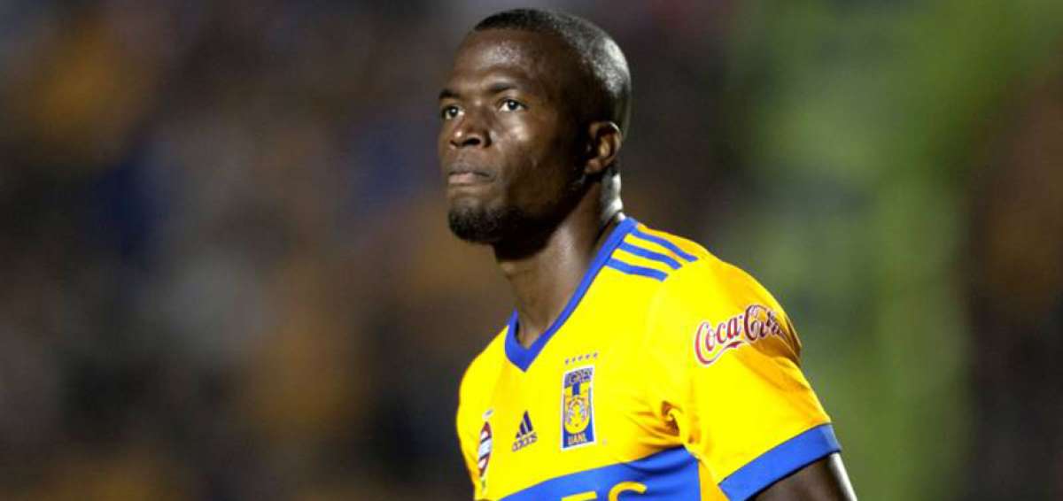 &Eacute;nner Valencia 100 partidos y pocos goles