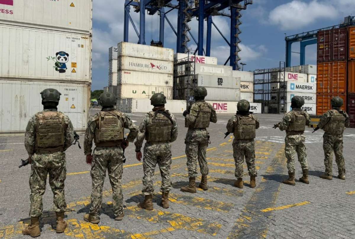 En el operativo participaron efectivos de la Policía Nacional y la Armada del Ecuador.