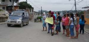 Uso de furgonetas de transporte causa pol&eacute;mica en la v&iacute;a Permietral