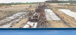 El proyecto de control de inundaciones Ca&ntilde;ar, con una inversi&oacute;n de $ 223 millones, incluye la construcci&oacute;n de un puente de 400 metros de longitud. Foto: William Orellana / El Tel&eacute;grafo