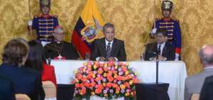 Alrededor de 65 embajadores que tienen presencia oficial en el Ecuador asistieron al evento de saludo protocolar.