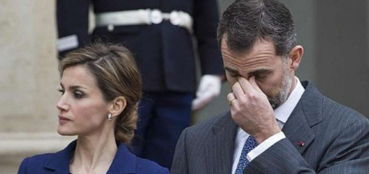 Foto de archivo de la reina Letizia junto a su esposo, Felipe VI.