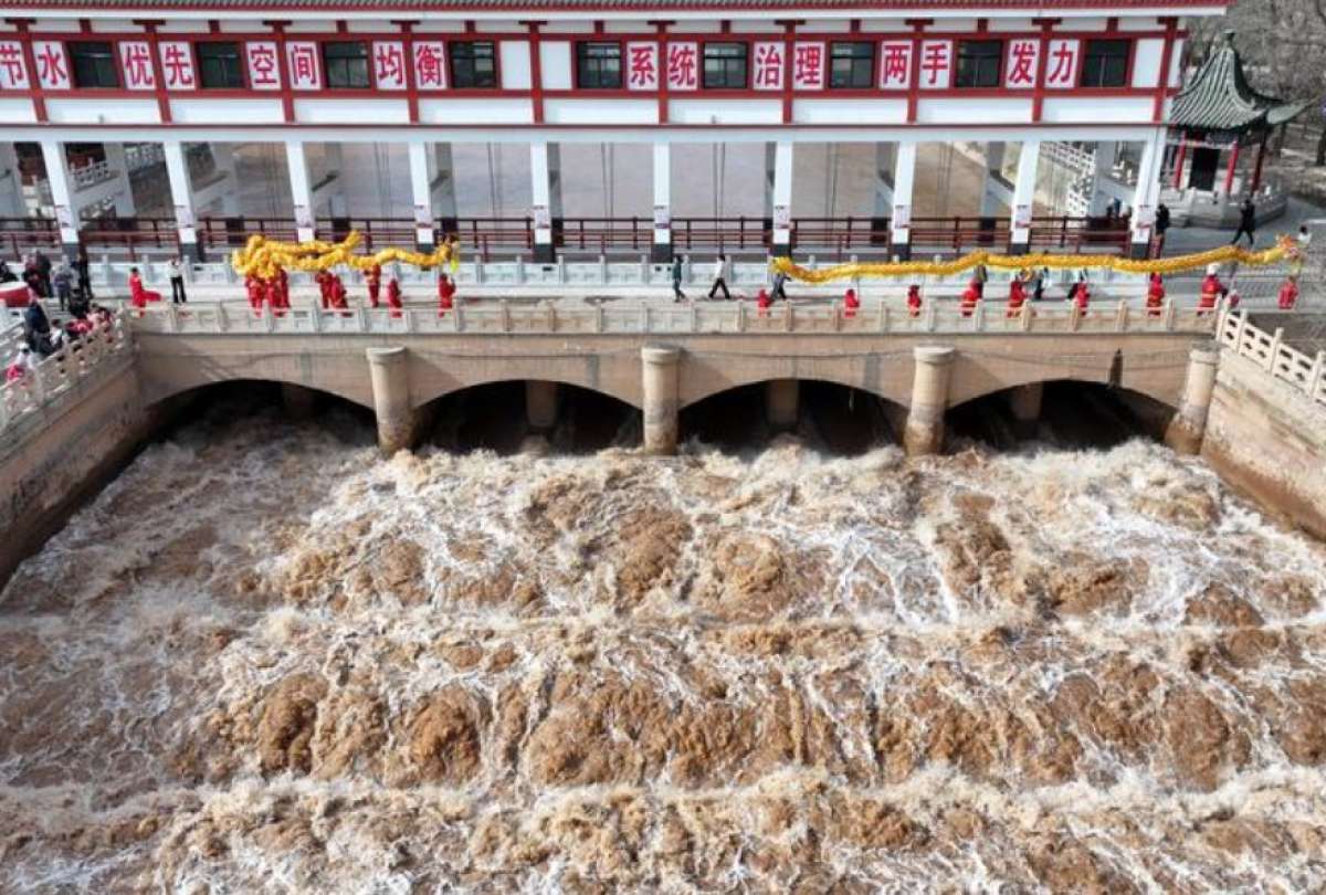 As&iacute; se desv&iacute;a el agua del r&iacute;o Amarillo para el riego de plantaciones en Ningxia, China