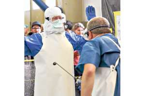 La OMS tratar&aacute; el &eacute;bola con procedimiento inmunol&oacute;gico (Galer&iacute;a)
