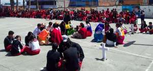 Los j&oacute;venes que se forman en la instituci&oacute;n ejecutan actividades culturales, as&iacute; se empapan de la realidad del pa&iacute;s donde habitan y su historia.