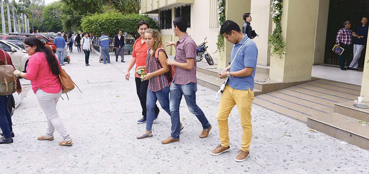 Los postulantes a las instituciones estatales podr&aacute;n aceptar su cupo en marzo (del 16 al 19 y del 22 al 25) y en abril (del 4 al 6 y del 10 al 12). 