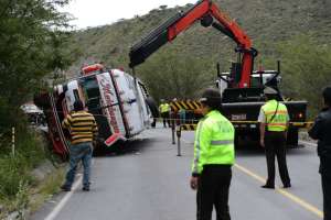 La distracci&oacute;n y no ceder el derecho de v&iacute;a al conductor de un veh&iacute;culo son otras de las causas de siniestros en julio de 2015. Archivo / El Tel&eacute;grafo