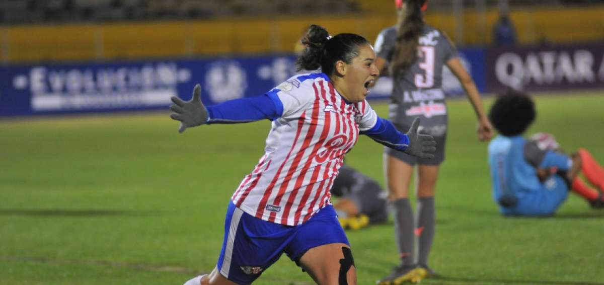 El cotejo, que se jug&oacute; en la cancha del estadio Ol&iacute;mpico Atahualpa, fue testigo del dominio del cuadro guaran&iacute; durante todo el encuentro.