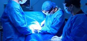 El procedimiento es ambulatorio. Despu&eacute;s de seis horas de estar hospitalizado, el paciente es enviado a casa. Luego hay controles.