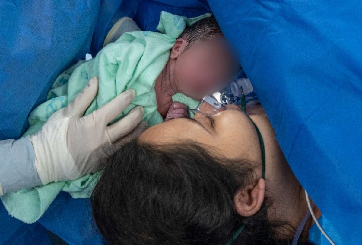 La vida de un bebé se salvó gracias a la intervención de los especialistas del Hospital Monte Sinaí.