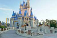 Las autoridades no han aclarado si siguen con las investigaciones para identificar a las afectadas en Disney. 