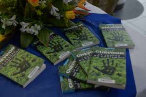 El libro fue escrito por Orlando P&eacute;rez y Nelson Silva. Foto: Eduardo Escobar/El Tel&eacute;grafo