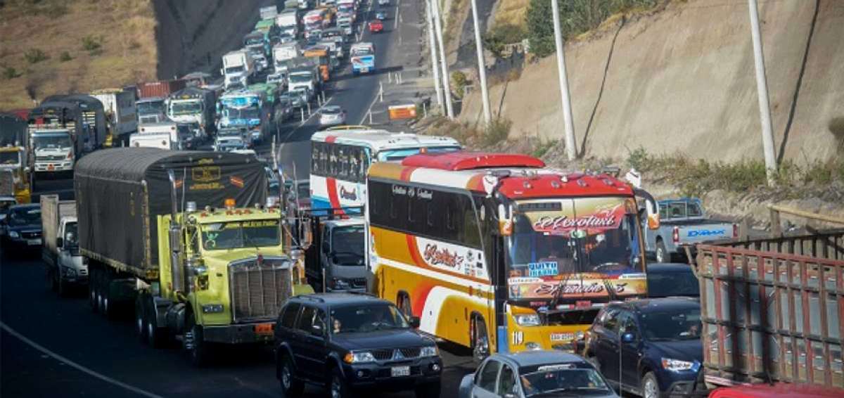 Agentes realizar&aacute;n controles para observar el cumplimiento de las diferentes normas de seguridad para el traslado por las v&iacute;as del pa&iacute;s.
