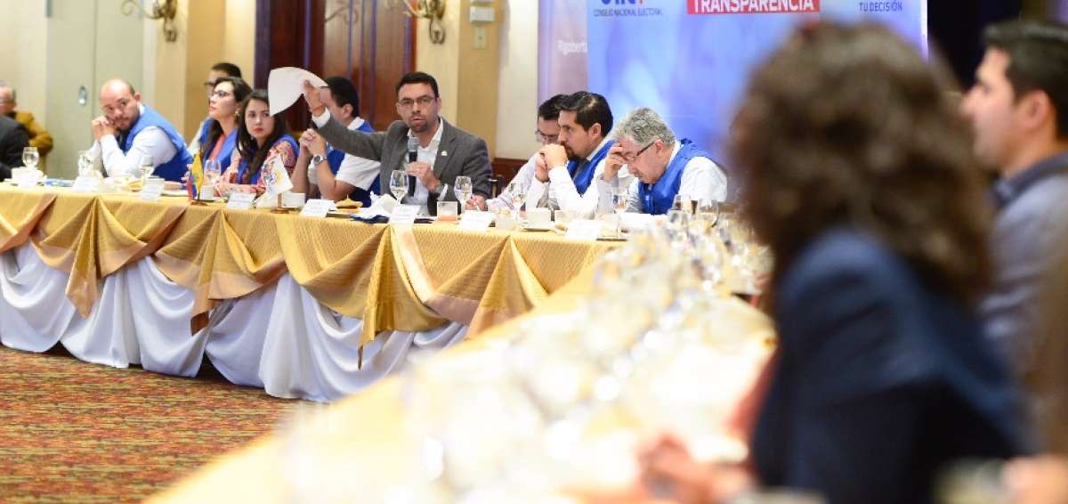 El presidente del CNE aclar&oacute; que el sistema de escrutinio jam&aacute;s se detuvo en la jornada de elecciones.