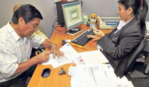Tanto estudiantes como docentes  participantes del convenio ser&aacute;n capacitados sobre distintas tem&aacute;ticas tributarias por funcionarios del SRI. Foto: Archivo / El Tel&eacute;grafo