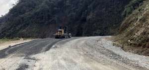 La reconstrucci&oacute;n de la v&iacute;a Gualaceo-Lim&oacute;n tiene 40% de avance