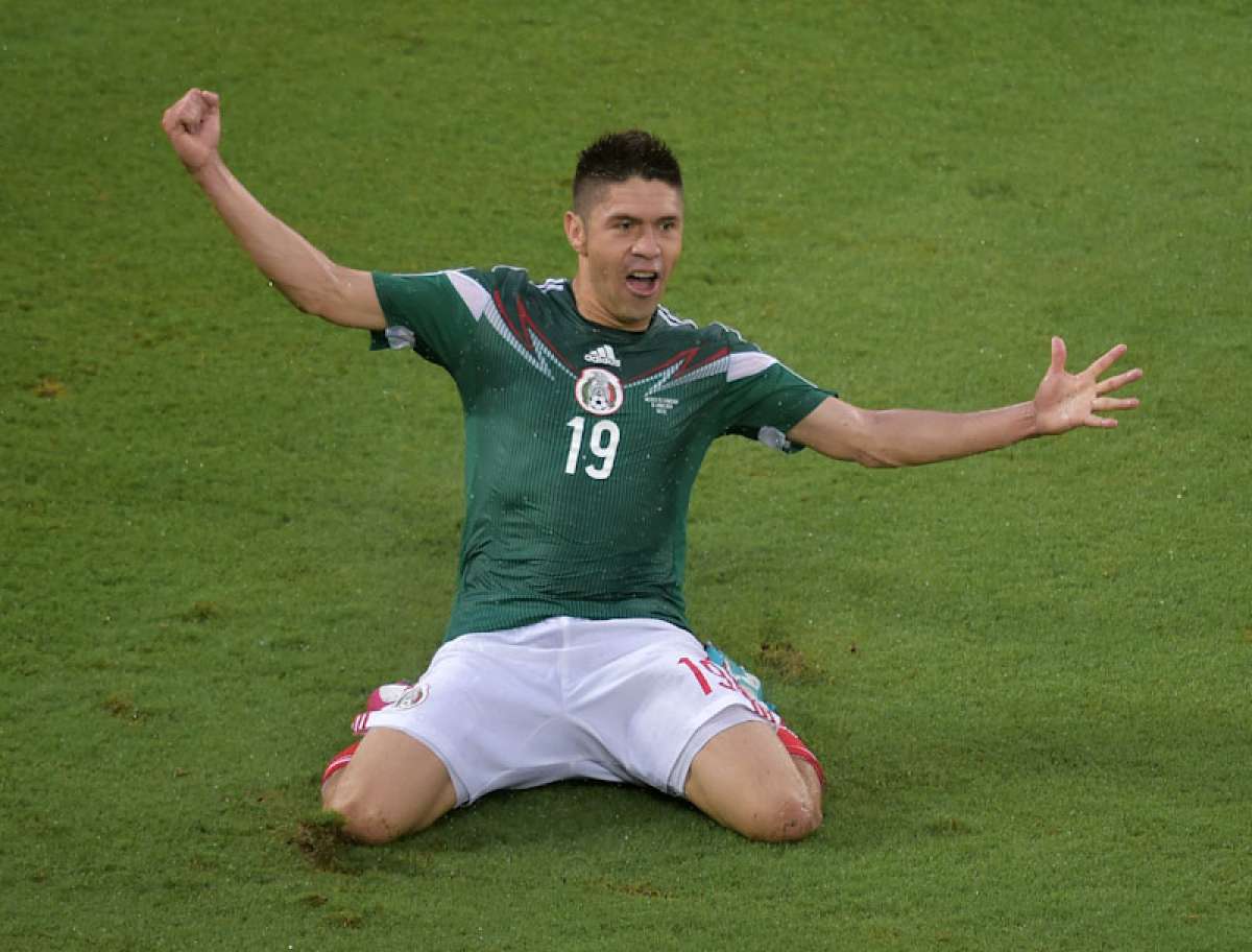 Oribe Peralta celebra tras el gol anotado a Camer&uacute;n con el que su selecci&oacute;n gana 1-0. Foto: AFP