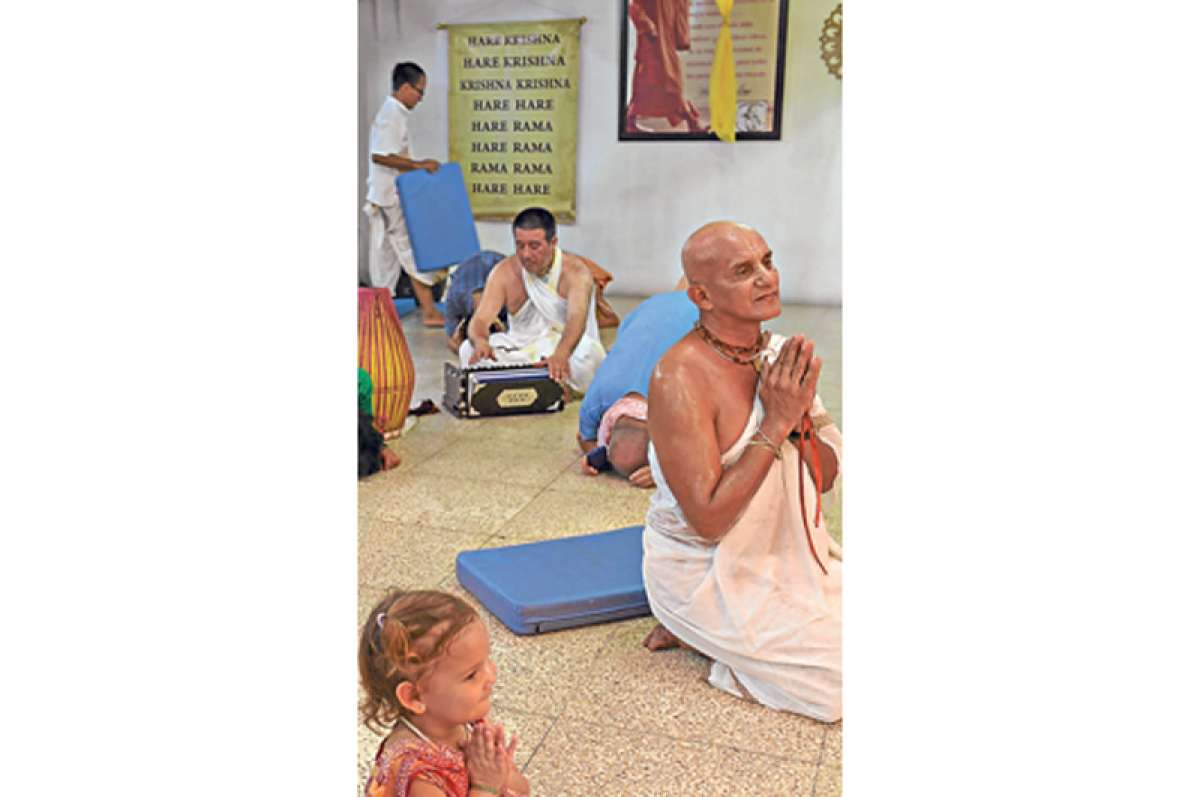 El gur&uacute; Mangala Das (der.) es el l&iacute;der espiritual de los Hare Krishna en un espacio ubicado en el centro de la ciudad. Foto: Miguel Castro / El Tel&eacute;grafo