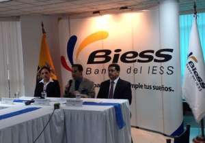 Villacr&eacute;s: rentabilidad de recursos de fondos previsionales est&aacute; garantizada de pasar al Biess