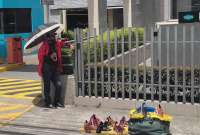 El índice de radiación ultravioleta en Quito se encuentra en nivel extremadamente alto. La Organización Mundial de la Salud (OMS) recomienda utilizar bloqueador solar, sombrero y ropa protectora.