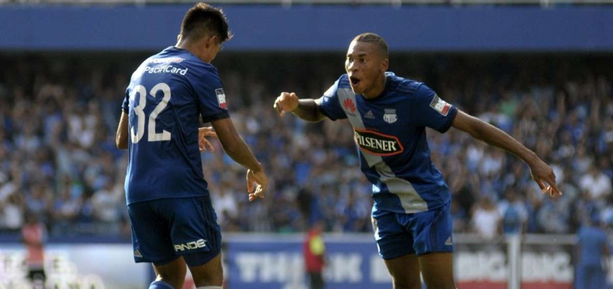 Emelec dobleg&oacute; a Liga de Quito en un partido intenso