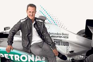 Schumacher sale del coma y es llevado a un hospital de Suiza